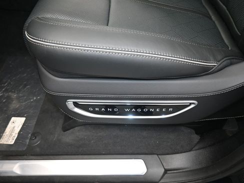 Used 2024 Jeep Grand Wagoneer L Series II w/ Quick Order Packagew 28T image 16