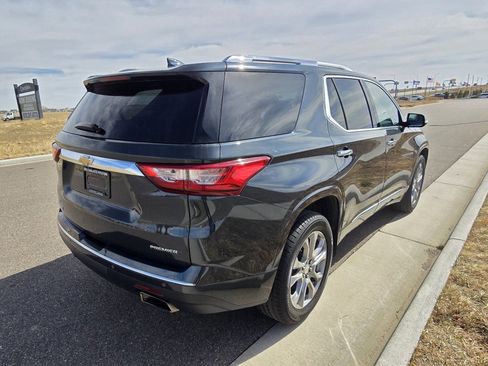 Used 2019 Chevrolet Traverse Premier w/ Driver Confidence II Package image 5