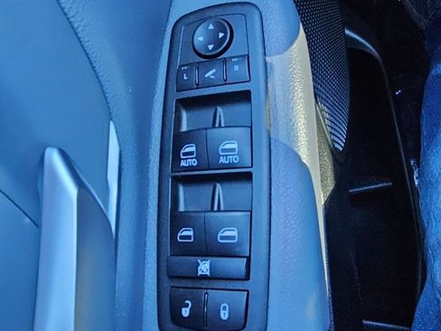 Used 2022 RAM 1500 Big Horn AWD/4WD image 19