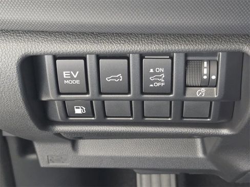 New 2025 Subaru Forester Premium image 21