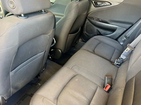 Used 2018 Chevrolet Malibu LT FWD image 4