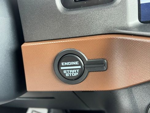 Used 2024 Ford Bronco Outer Banks image 30