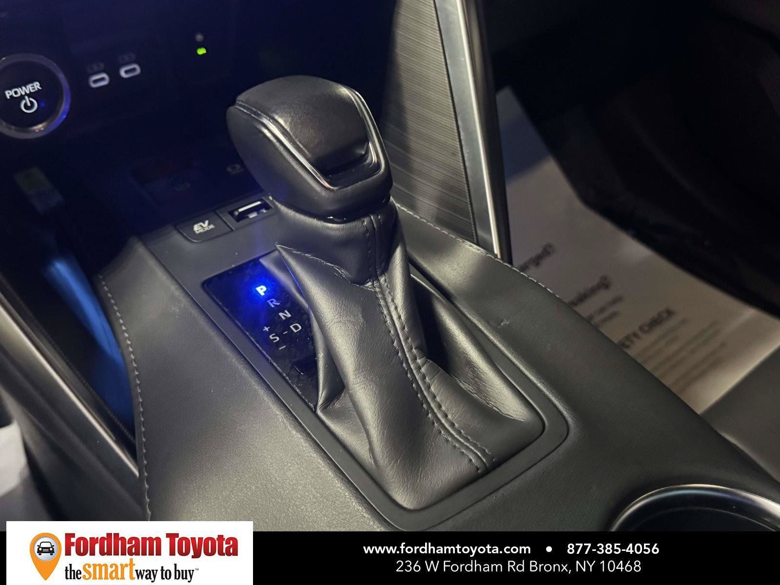 Used 2023 Toyota Venza XLE AWD/4WD image 29