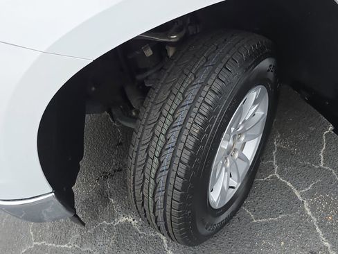 Used 2025 Chevrolet Silverado 1500 LT image 29