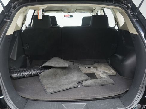 Used 2013 Nissan Rogue S AWD/4WD image 11