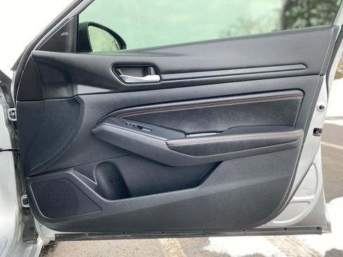 Used 2019 Nissan Altima 2.5 SR image 9