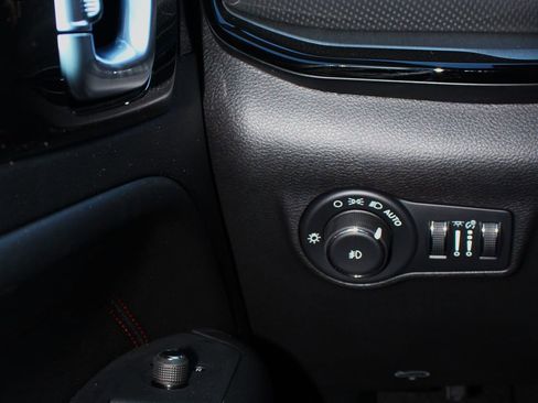 New 2026 Jeep Compass Trailhawk w/ Sun, Sound & Navigation Group image 14