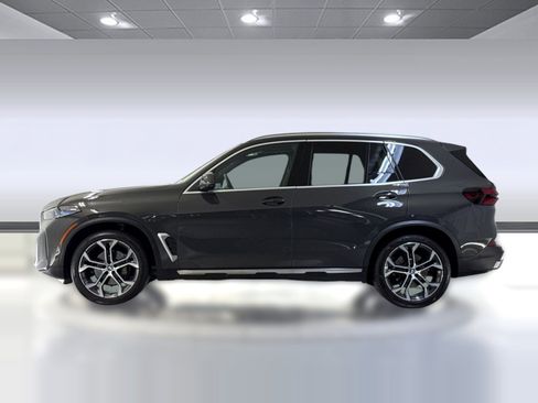 Used 2026 BMW X5 sDrive40i w/ Climate Comfort Package RWD image 2