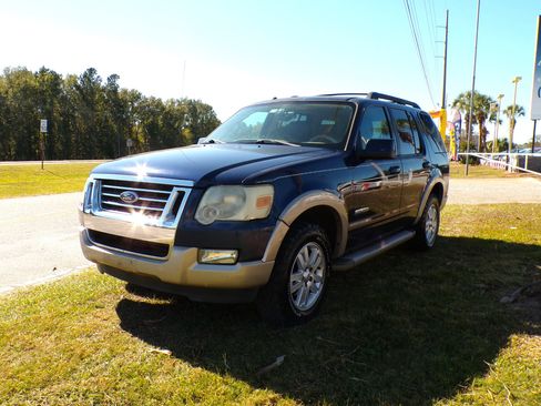 Used 2008 Ford Explorer Eddie Bauer image 4