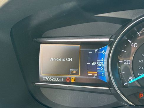 Used 2018 Ford Explorer XLT w/ Equipment Group 201A AWD/4WD image 19