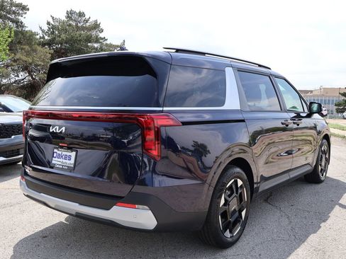 New 2026 Kia Carnival EX FWD image 7