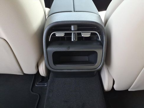 New 2026 Mercedes-Benz E 450 4MATIC Sedan image 26