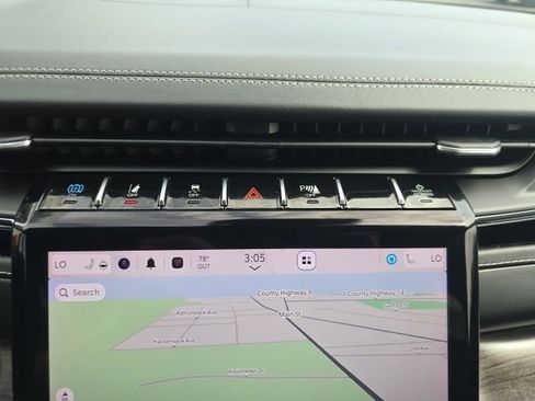 Used 2022 Jeep Grand Cherokee Limited 4xe w/ Luxury Tech Group II image 23