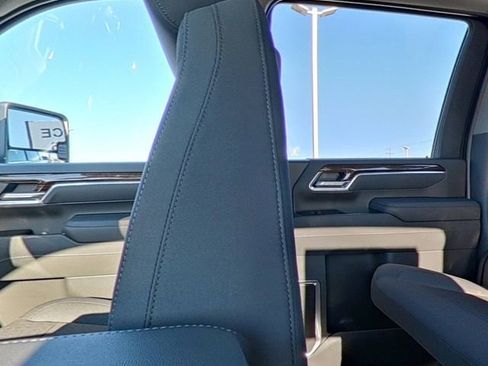 New 2026 GMC Sierra 2500 SLE AWD/4WD image 30
