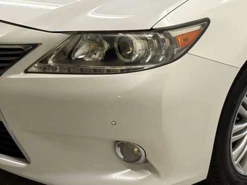 Used 2013 Lexus ES 350 w/ Luxury Pkg image 4