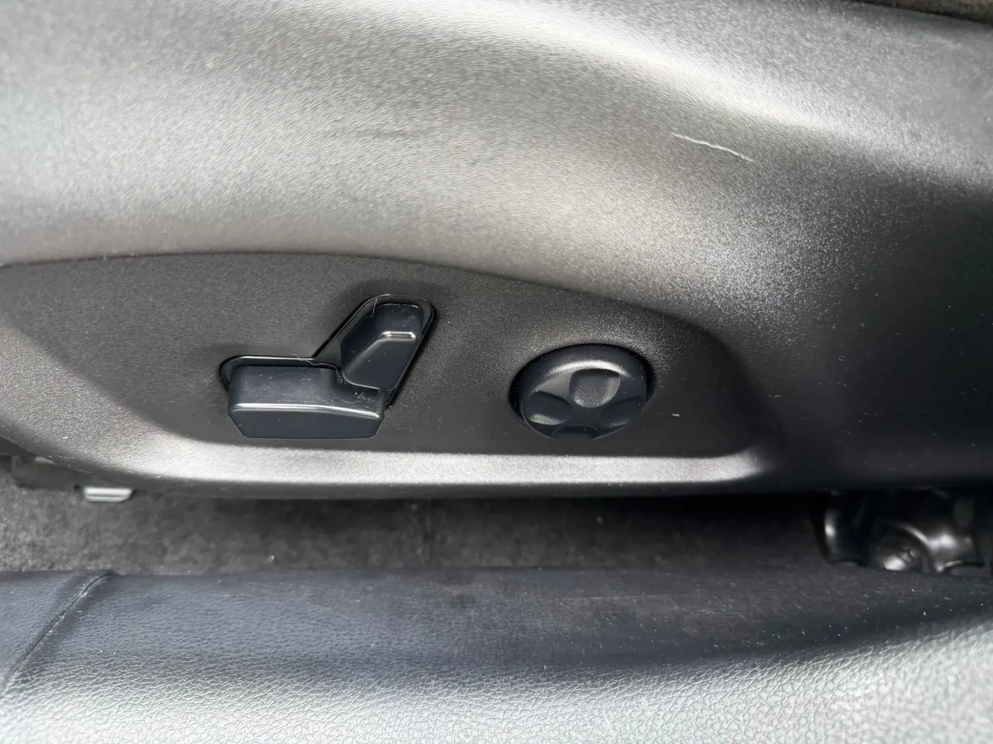 Used 2020 Jeep Compass Limited AWD/4WD image 14