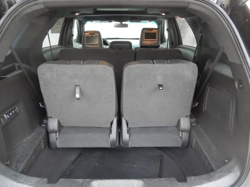 Used 2013 Ford Explorer Limited image 46