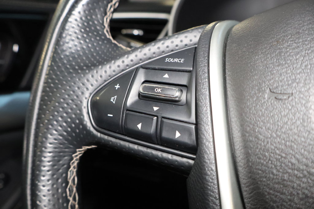 Used 2023 Nissan Maxima SV w/ Floor Mat Group FWD image 20
