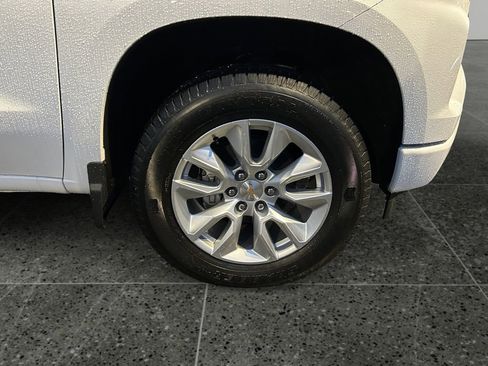 New 2026 Chevrolet Silverado 1500 Custom image 9