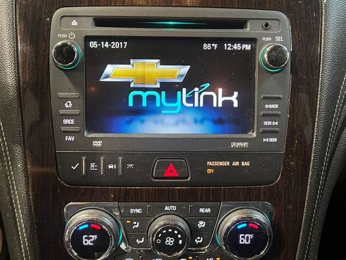 Used 2015 Chevrolet Traverse LT AWD/4WD image 15