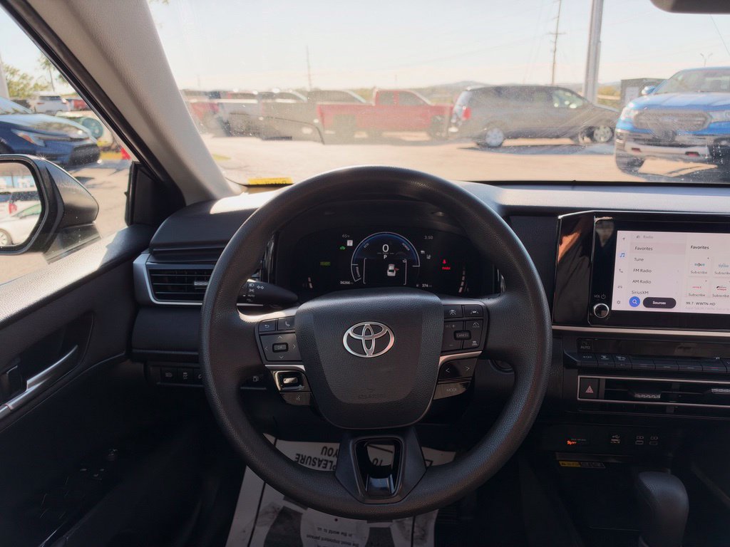 Used 2025 Toyota Camry LE FWD image 19