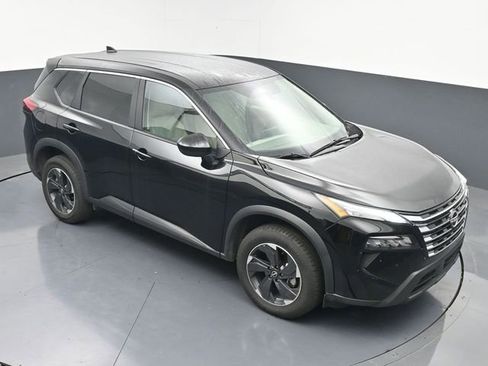 Used 2025 Nissan Rogue SV AWD/4WD image 29