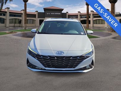Used 2022 Hyundai Elantra SEL w/ Convenience + Premium Package