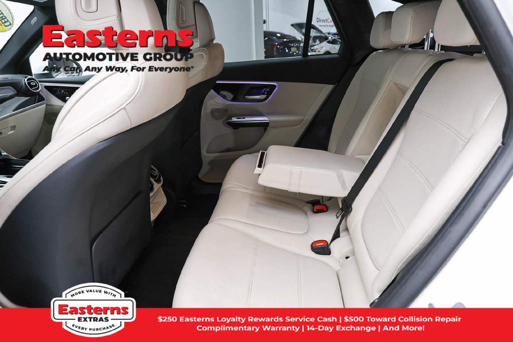 Used 2023 Mercedes-Benz GLC 300 4MATIC image 23