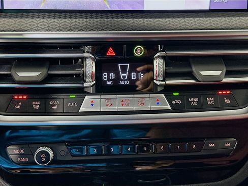 Certified 2023 BMW X4 xDrive30i w/ M Sport Package image 16