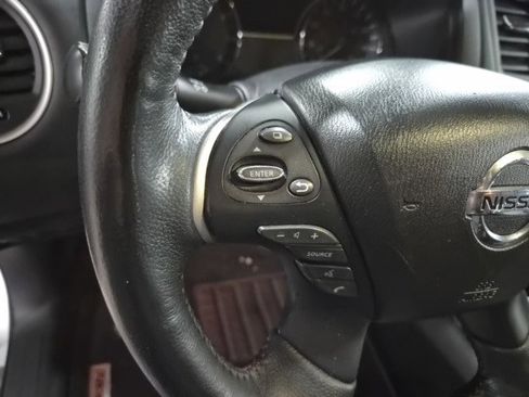 Used 2019 Nissan Pathfinder SL image 23