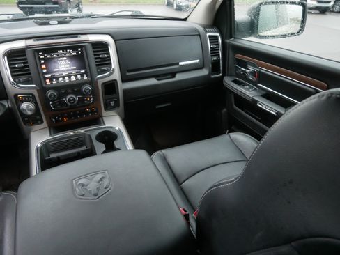 Used 2017 RAM 1500 Laramie w/ Convenience Group AWD/4WD image 11