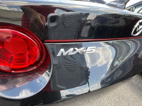 Used 2019 MAZDA MX-5 Miata RF Grand Touring RWD image 20