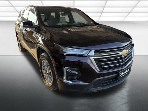 Used 2022 Chevrolet Traverse LT w/ LPO, Floor Liner Package FWD image 1