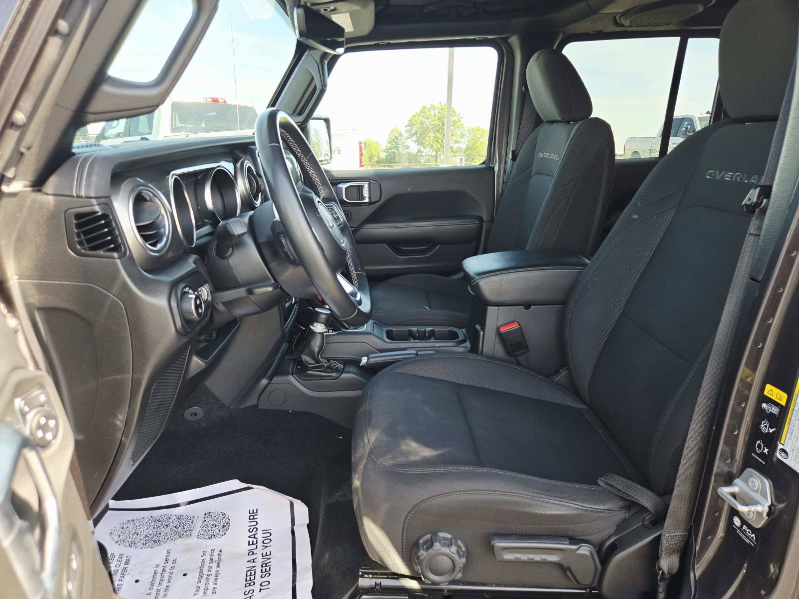 Used 2022 Jeep Gladiator Overland w/ Trailer Tow Package AWD/4WD image 12