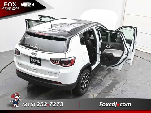 New 2026 Jeep Compass Limited image 37