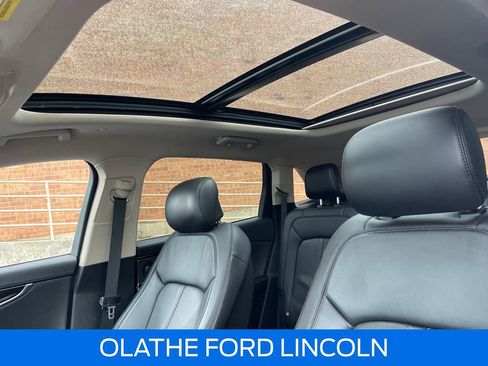 Used 2021 Lincoln Nautilus Reserve w/ Equipment Group 201A image 11