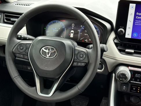 Used 2025 Toyota RAV4 Limited image 14