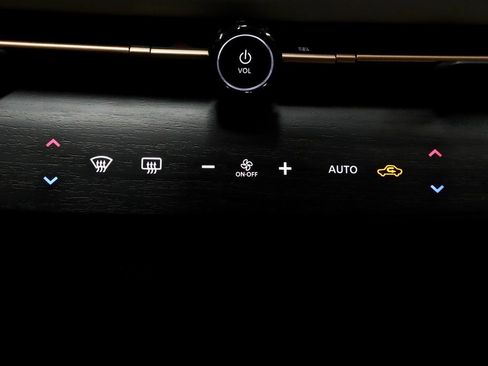 Certified 2023 Nissan Ariya FWD image 35