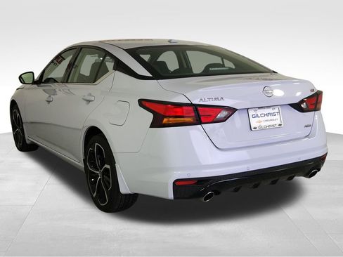 Used 2025 Nissan Altima 2.5 SR AWD/4WD image 7