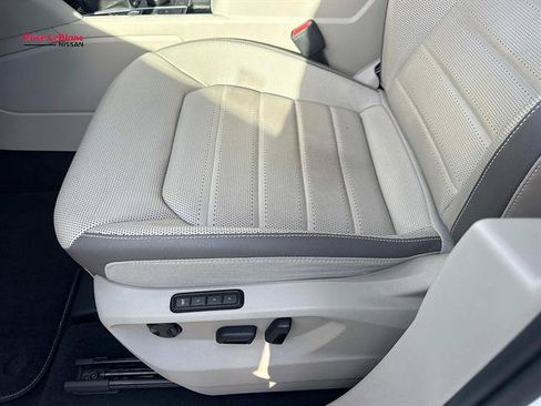 Used 2021 Volkswagen Atlas SEL Premium AWD/4WD image 16