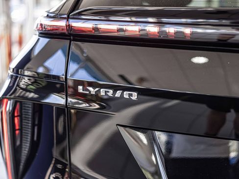 Used 2024 Cadillac Lyriq Sport image 16