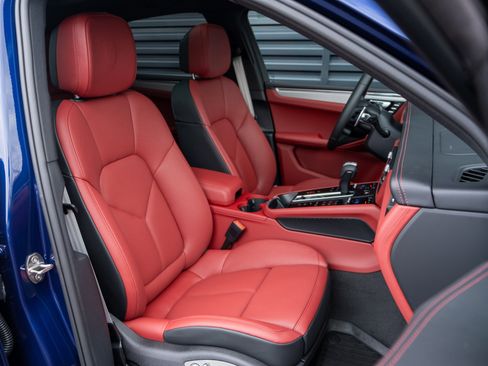 New 2026 Porsche Macan S AWD/4WD image 41