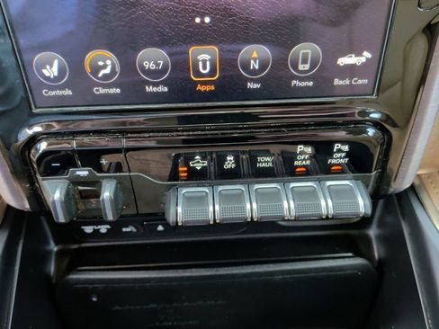 Used 2019 RAM 1500 Limited image 35