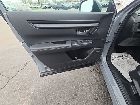 Certified 2025 Honda CR-V LX image 12