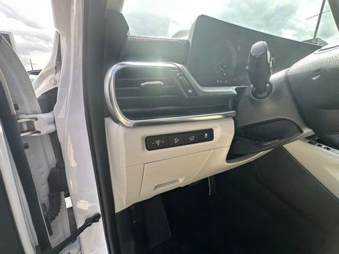 Used 2023 Kia Telluride SX Prestige AWD/4WD image 17