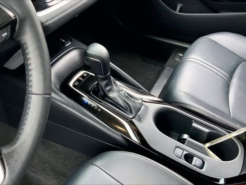 Used 2023 Toyota Corolla XLE image 16