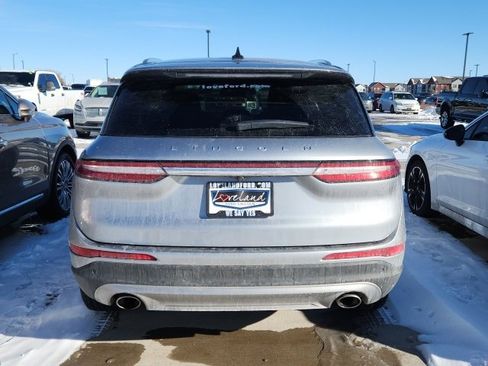 Certified 2022 Lincoln Corsair Standard w/ Equipment Group 101A image 2