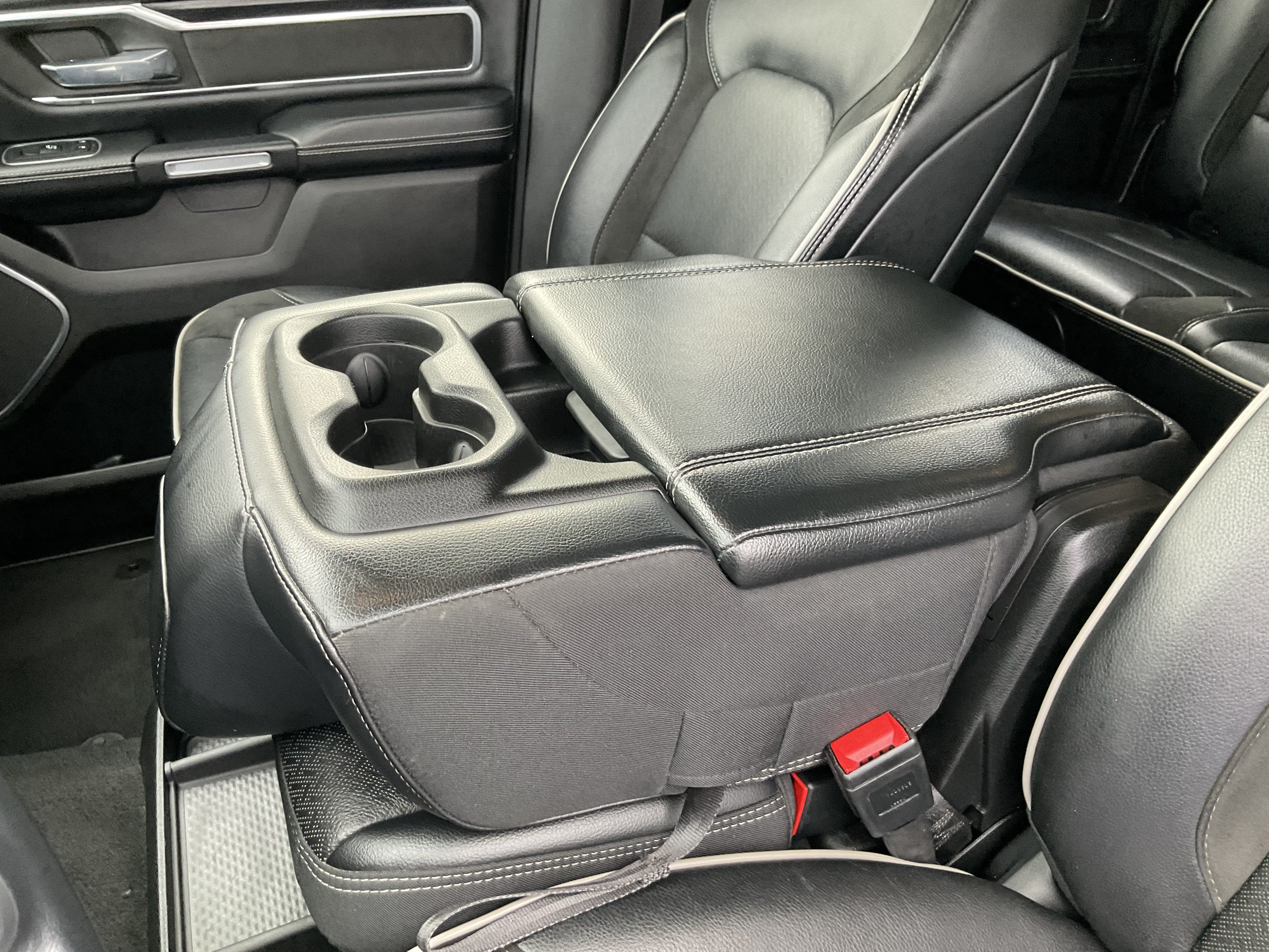 Used 2023 RAM 1500 Laramie AWD/4WD image 18