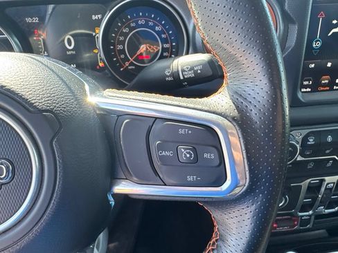 Used 2023 Jeep Gladiator Mojave w/ Cold Weather Group AWD/4WD image 20