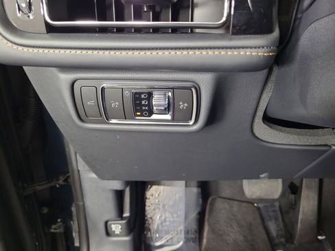 Used 2025 Lincoln Aviator Black Label image 16